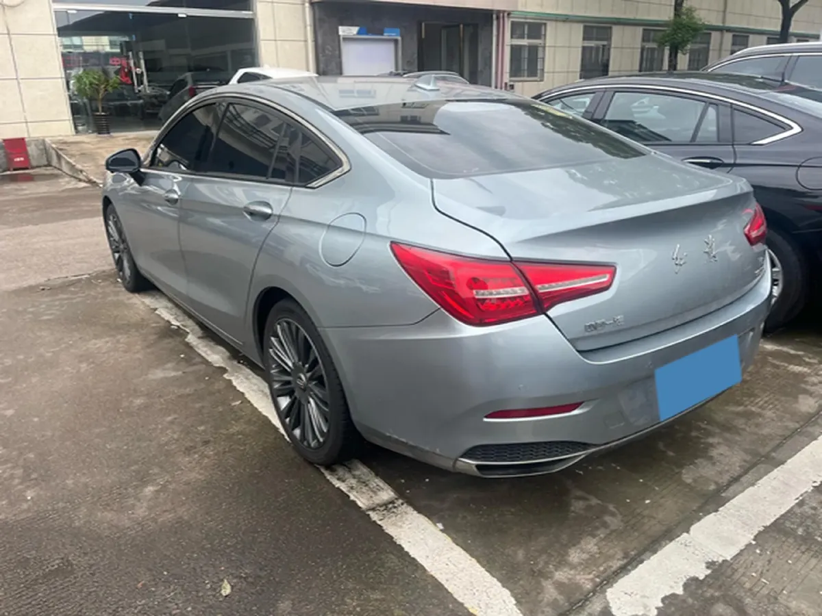 2020 HongQi H5 1.5T 169HP L4 7DCT,autocango,china used car exporter,china ev exporter,chinese used car exporter,chinese used ev exporter