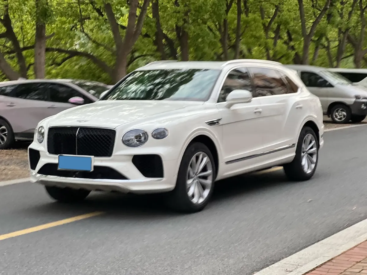 2024 Bentley Bentayga 4.0T 550HP V8 8AT,autocango,china used car exporter,china ev exporter,chinese used car exporter,chinese used ev exporter