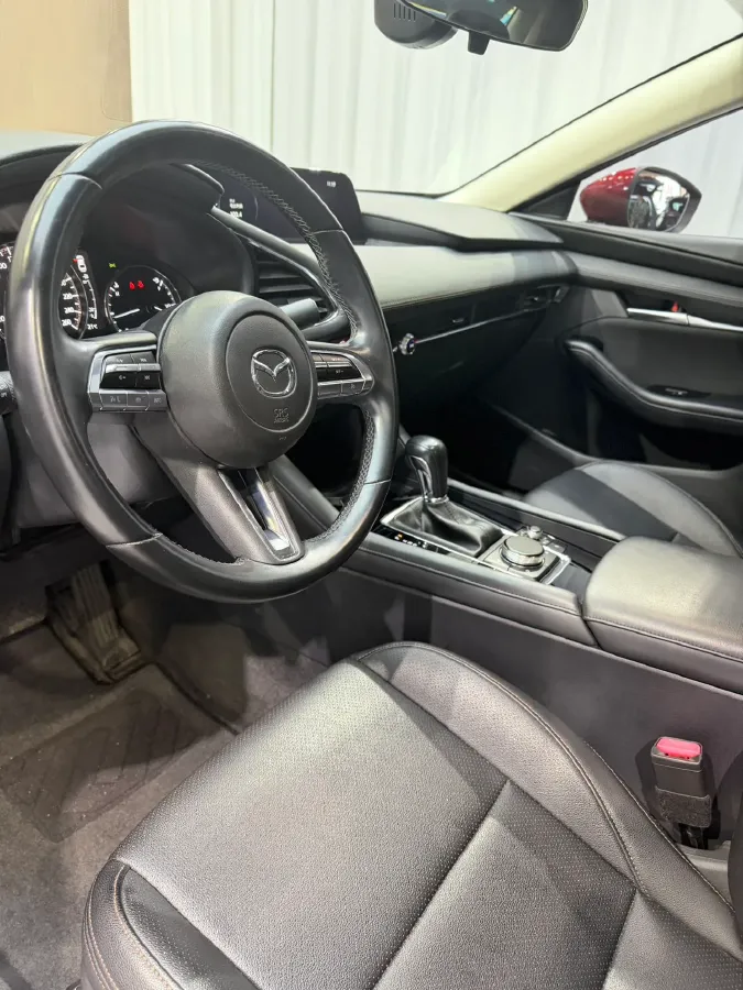 2021 Mazda 3 Axela 2.0L 158HP L4 6AT,autocango,china used car exporter,china ev exporter,chinese used car exporter,chinese used ev exporter