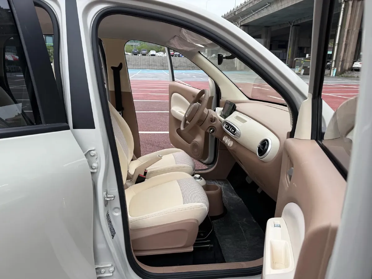 2025 WuLing HongGuang MINI EV BEV 16.2KWH,autocango,china used car exporter,china ev exporter,chinese used car exporter,chinese used ev exporter
