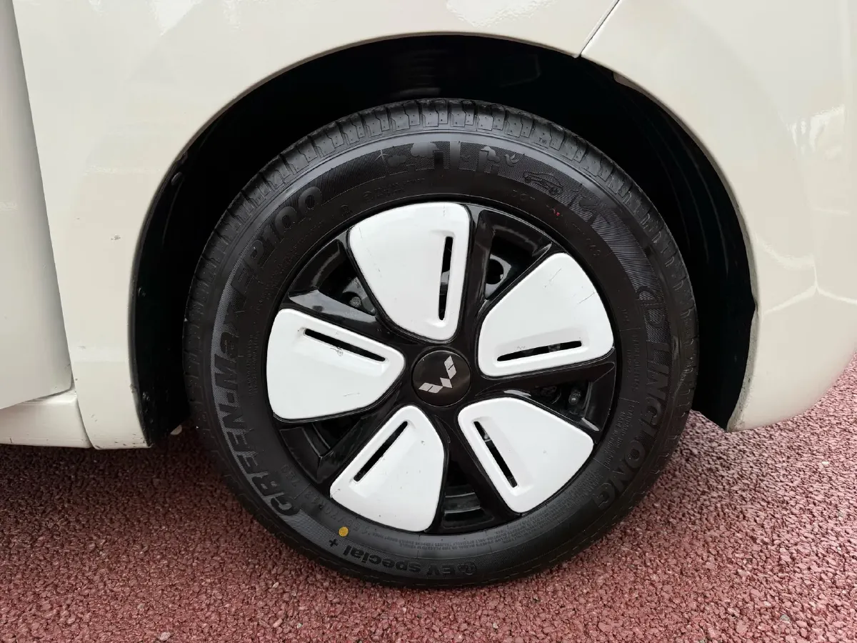 2025 WuLing HongGuang MINI EV BEV 16.2KWH,autocango,china used car exporter,china ev exporter,chinese used car exporter,chinese used ev exporter