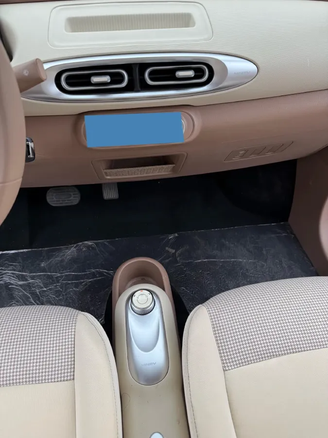 2025 WuLing HongGuang MINI EV BEV 16.2KWH,autocango,china used car exporter,china ev exporter,chinese used car exporter,chinese used ev exporter