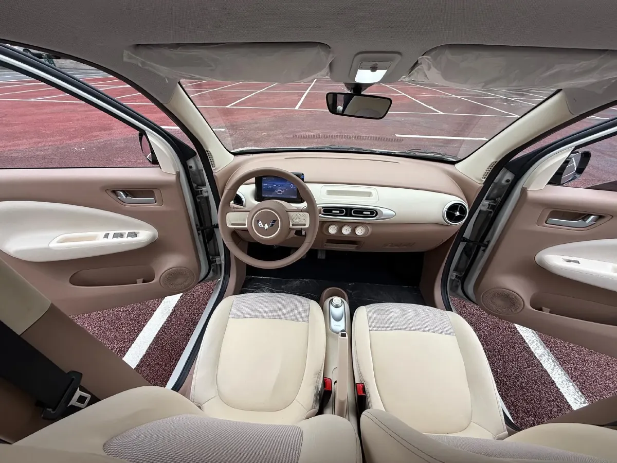 2025 WuLing HongGuang MINI EV BEV 16.2KWH,autocango,china used car exporter,china ev exporter,chinese used car exporter,chinese used ev exporter