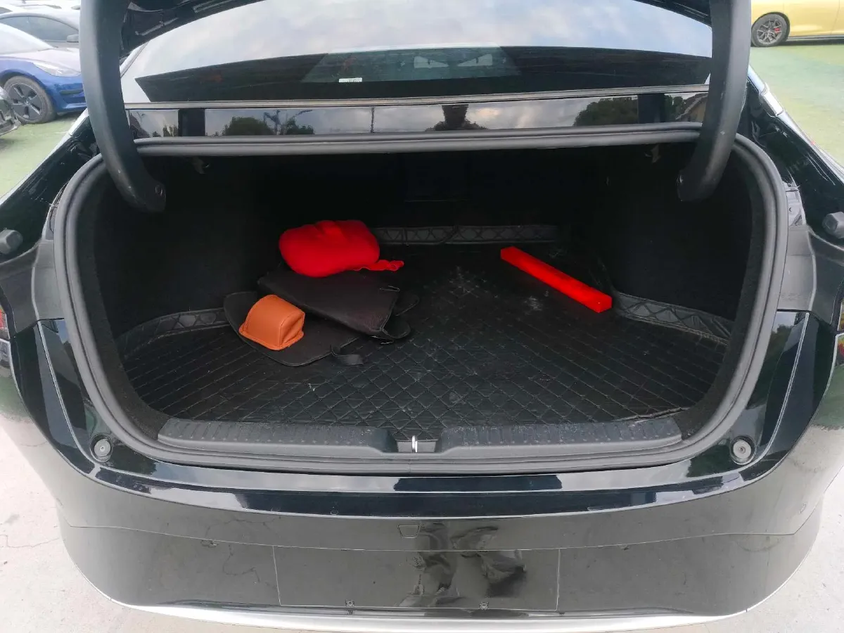 2021 ChangAn UNI-K 2.0T 233HP L4 8AT,autocango,china used car exporter,china ev exporter,chinese used car exporter,chinese used ev exporter