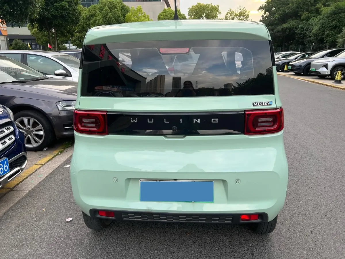2022 WuLing HongGuang MINI EV BEV 9KWH,autocango,china used car exporter,china ev exporter,chinese used car exporter,chinese used ev exporter