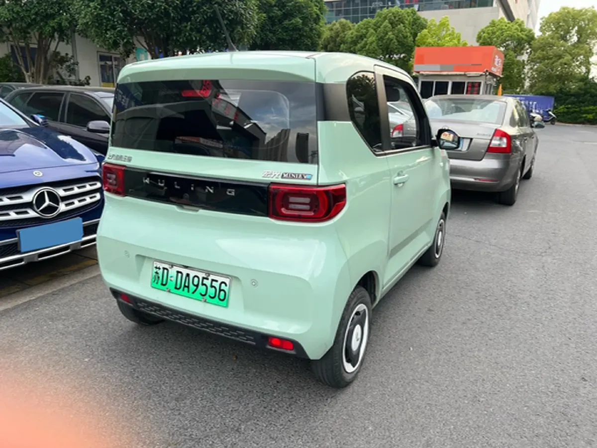 2022 WuLing HongGuang MINI EV BEV 9KWH,autocango,china used car exporter,china ev exporter,chinese used car exporter,chinese used ev exporter