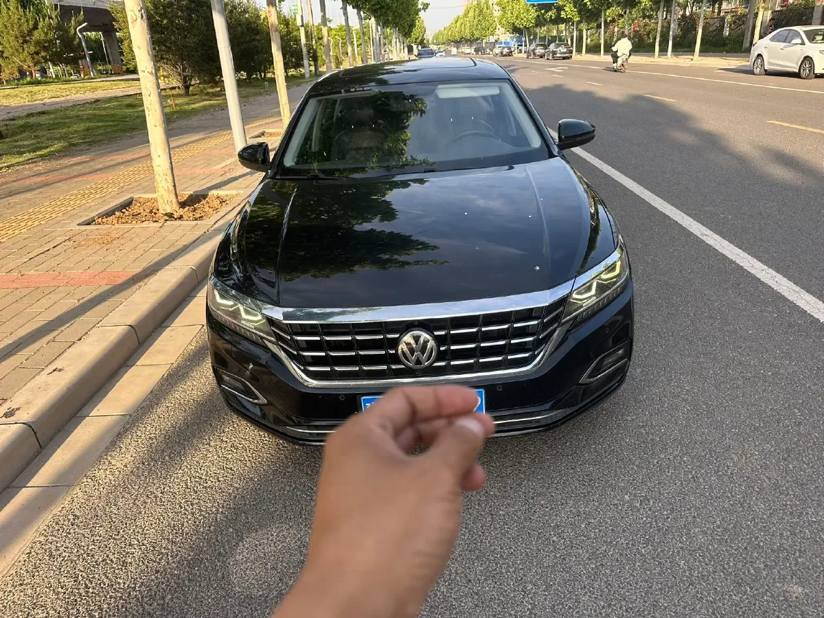 2019 Volvo V40 1.5T 152HP L4 6AT,autocango,china used car exporter,china ev exporter,chinese used car exporter,chinese used ev exporter