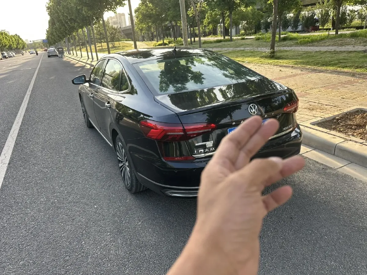 2019 Volvo V40 1.5T 152HP L4 6AT,autocango,china used car exporter,china ev exporter,chinese used car exporter,chinese used ev exporter