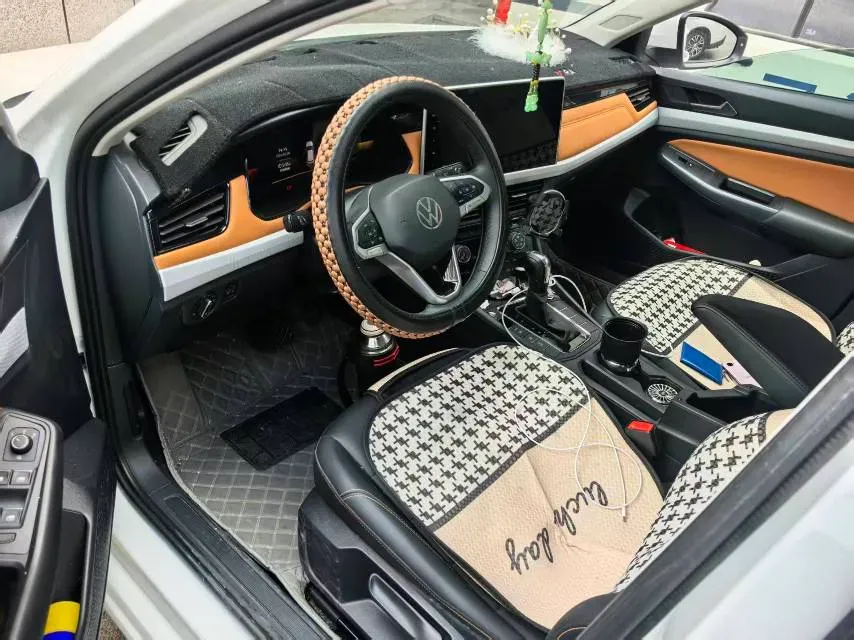 2025 Volkswagen Bora 1.2T 116HP L4 7DCT,autocango,china used car exporter,china ev exporter,chinese used car exporter,chinese used ev exporter