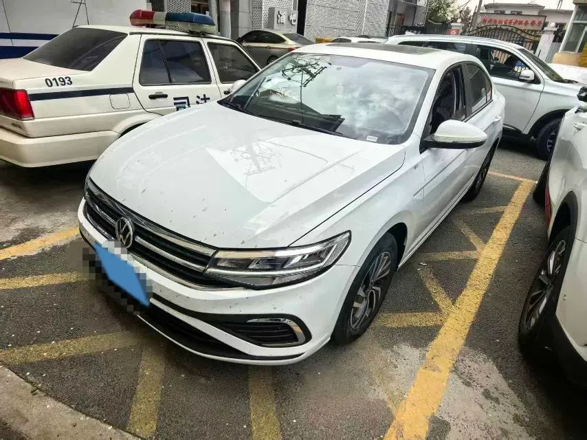 2025 Volkswagen Bora 1.2T 116HP L4 7DCT,autocango,china used car exporter,china ev exporter,chinese used car exporter,chinese used ev exporter
