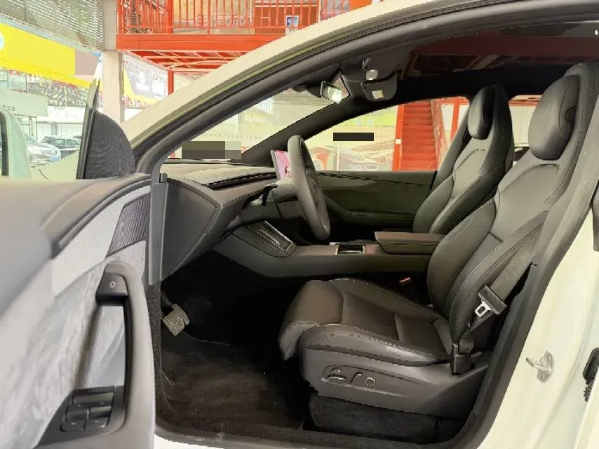 2025 Tesla Model Y L BEV,autocango,china used car exporter,china ev exporter,chinese used car exporter,chinese used ev exporter