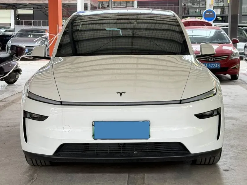 2025 Tesla Model Y L BEV,autocango,china used car exporter,china ev exporter,chinese used car exporter,chinese used ev exporter