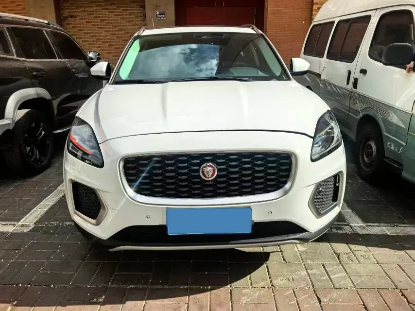 2024 Jaguar E-PACE 1.5T 200HP L3 8AT,autocango,china used car exporter,china ev exporter,chinese used car exporter,chinese used ev exporter