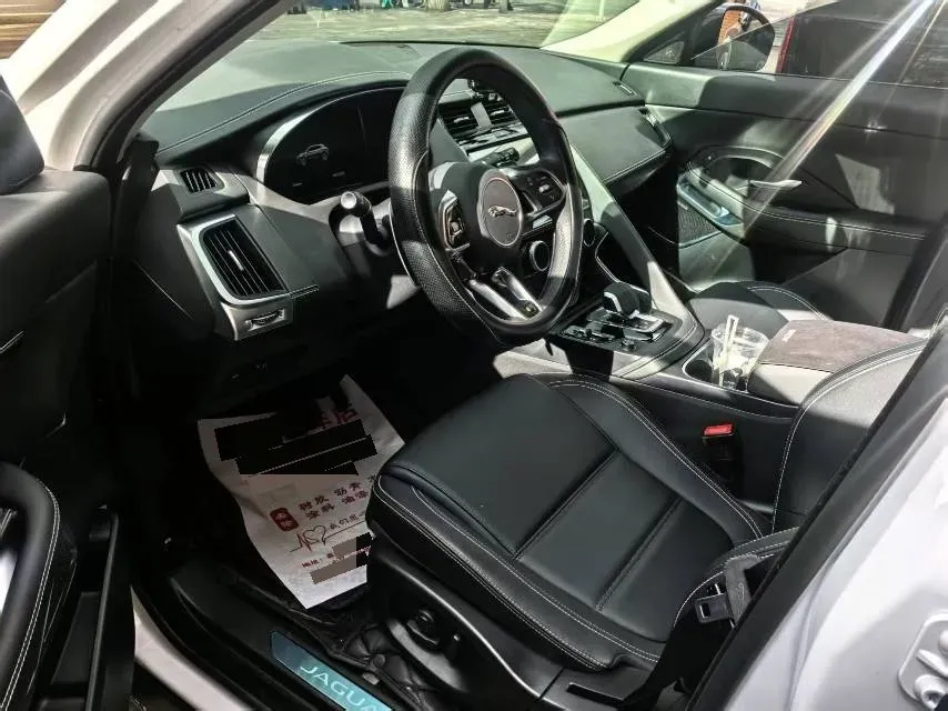 2024 Jaguar E-PACE 1.5T 200HP L3 8AT,autocango,china used car exporter,china ev exporter,chinese used car exporter,chinese used ev exporter
