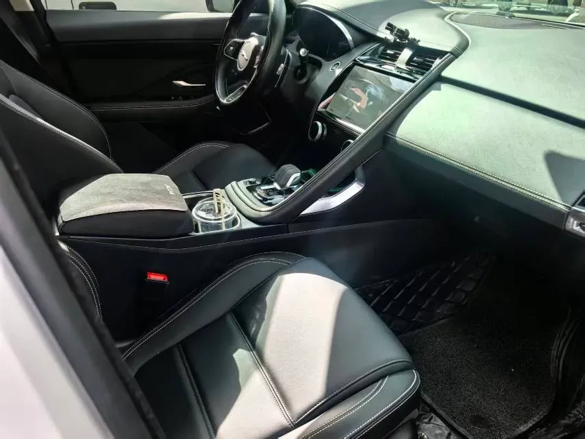 2024 Jaguar E-PACE 1.5T 200HP L3 8AT,autocango,china used car exporter,china ev exporter,chinese used car exporter,chinese used ev exporter