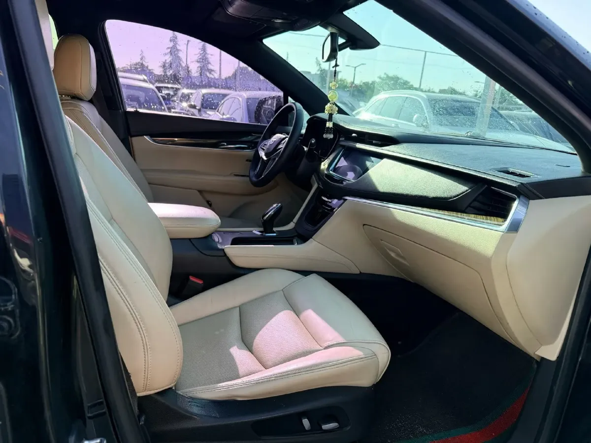 2018 Cadillac XT5 2.0T 250HP L4 8AT,autocango,china used car exporter,china ev exporter,chinese used car exporter,chinese used ev exporter