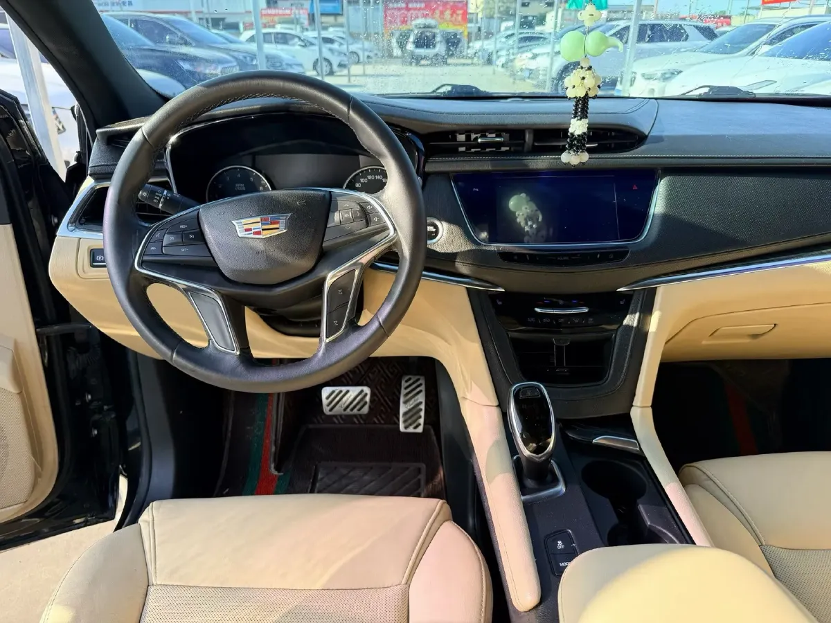 2018 Cadillac XT5 2.0T 250HP L4 8AT,autocango,china used car exporter,china ev exporter,chinese used car exporter,chinese used ev exporter