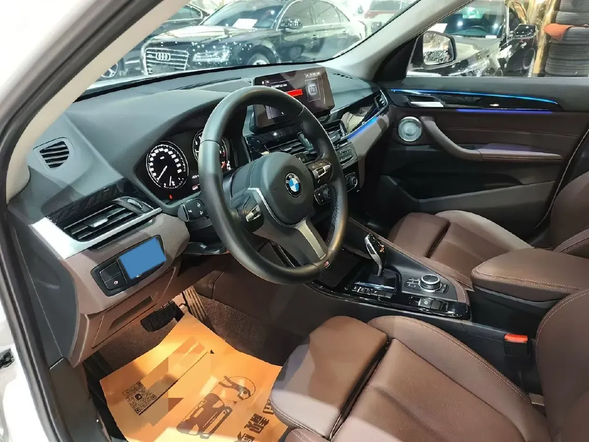 2021 BMW X1 1.5T 140HP L3 7DCT,autocango,china used car exporter,china ev exporter,chinese used car exporter,chinese used ev exporter