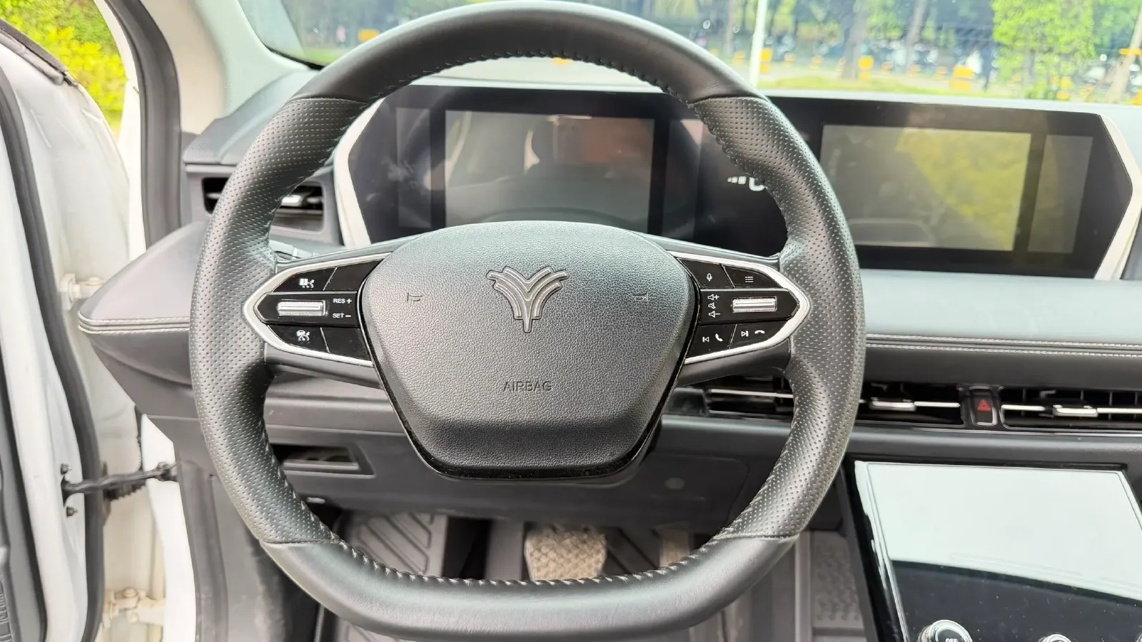 2022 MG ONE 1.5T 181HP L4 CVT,autocango,china used car exporter,china ev exporter,chinese used car exporter,chinese used ev exporter