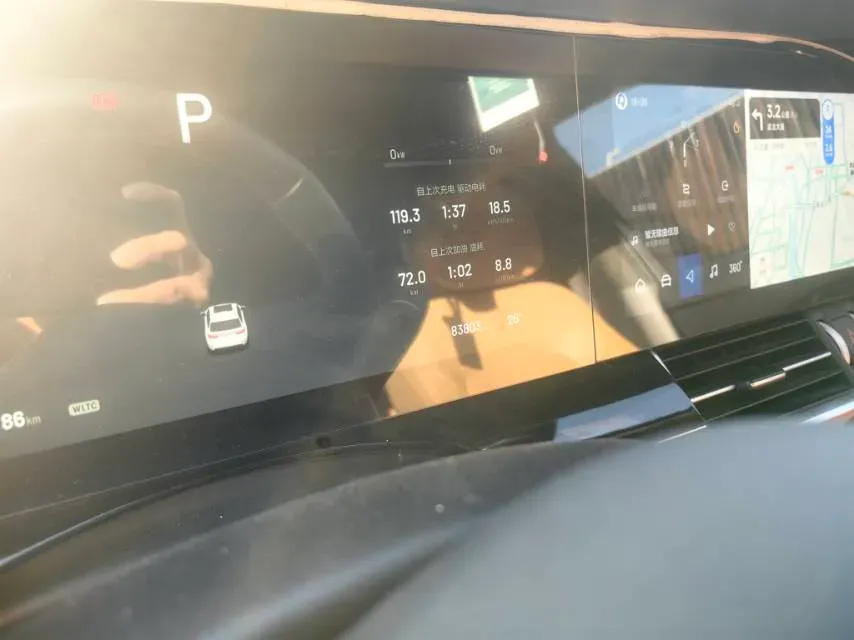 2021 Li ONE Range Extended 131HP REEV 40.5KWH,autocango,china used car exporter,china ev exporter,chinese used car exporter,chinese used ev exporter