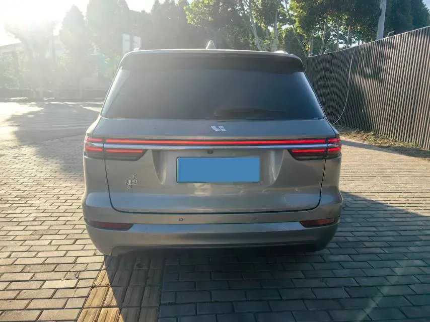 2021 Li ONE Range Extended 131HP REEV 40.5KWH,autocango,china used car exporter,china ev exporter,chinese used car exporter,chinese used ev exporter