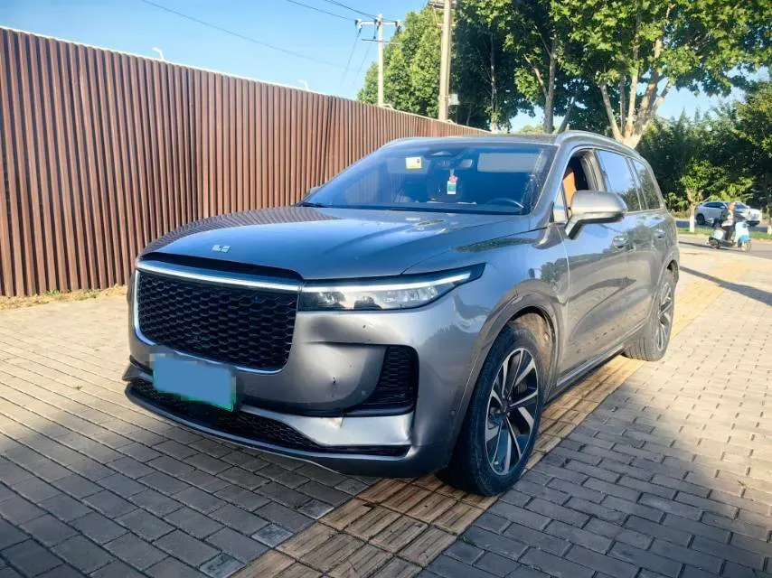 2021 Li ONE Range Extended 131HP REEV 40.5KWH,autocango,china used car exporter,china ev exporter,chinese used car exporter,chinese used ev exporter