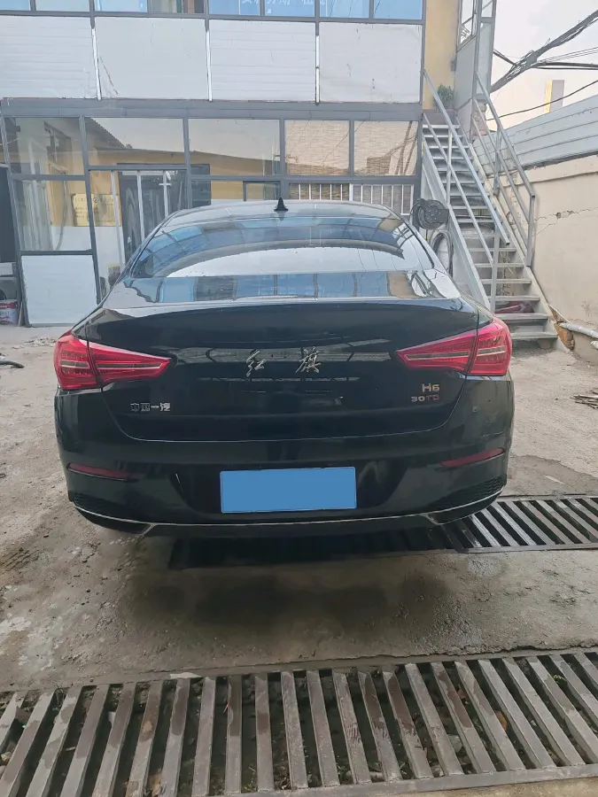 2019 HongQi H5 1.8T 180HP L4 6AT,autocango,china used car exporter,china ev exporter,chinese used car exporter,chinese used ev exporter