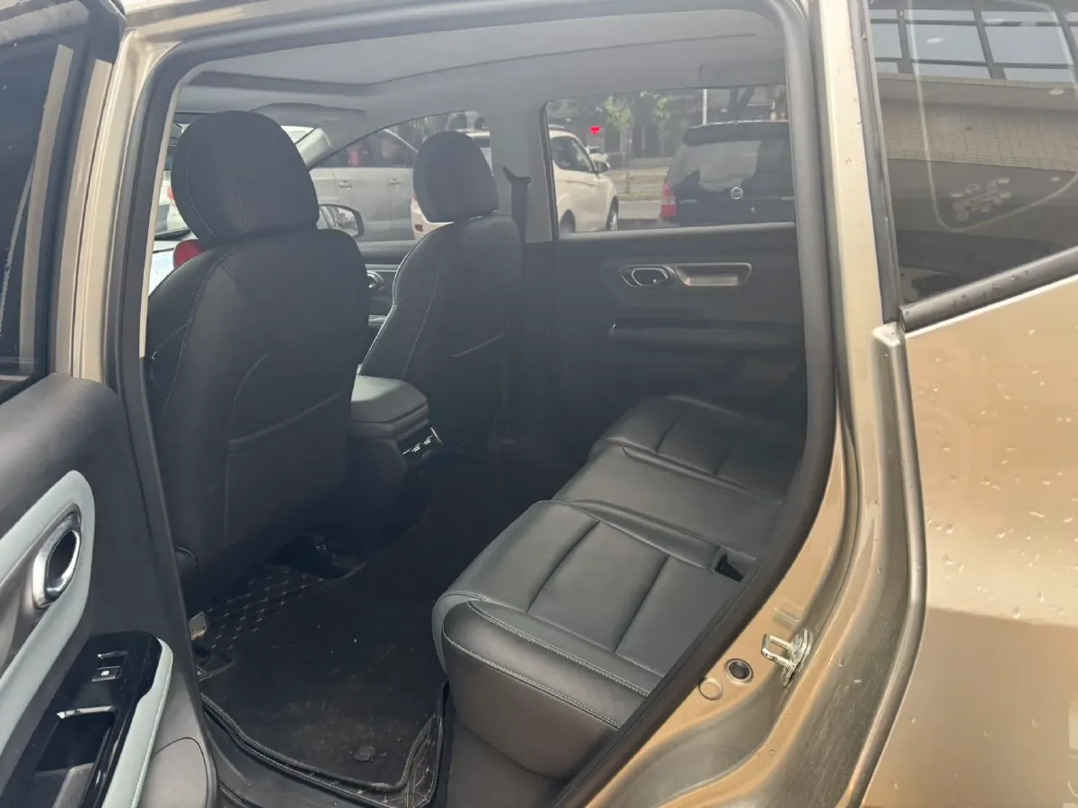 2024 Leapmotor C11 1.5L 95HP L4 REEV 43.74KWH,autocango,china used car exporter,china ev exporter,chinese used car exporter,chinese used ev exporter