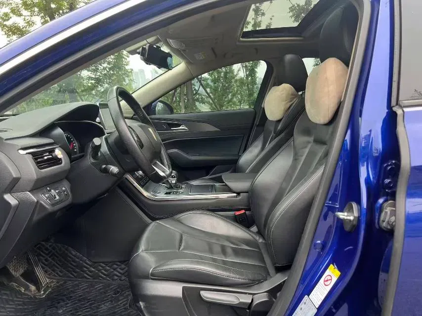 2020 HongQi H5 1.5T 169HP L4 7DCT,autocango,china used car exporter,china ev exporter,chinese used car exporter,chinese used ev exporter