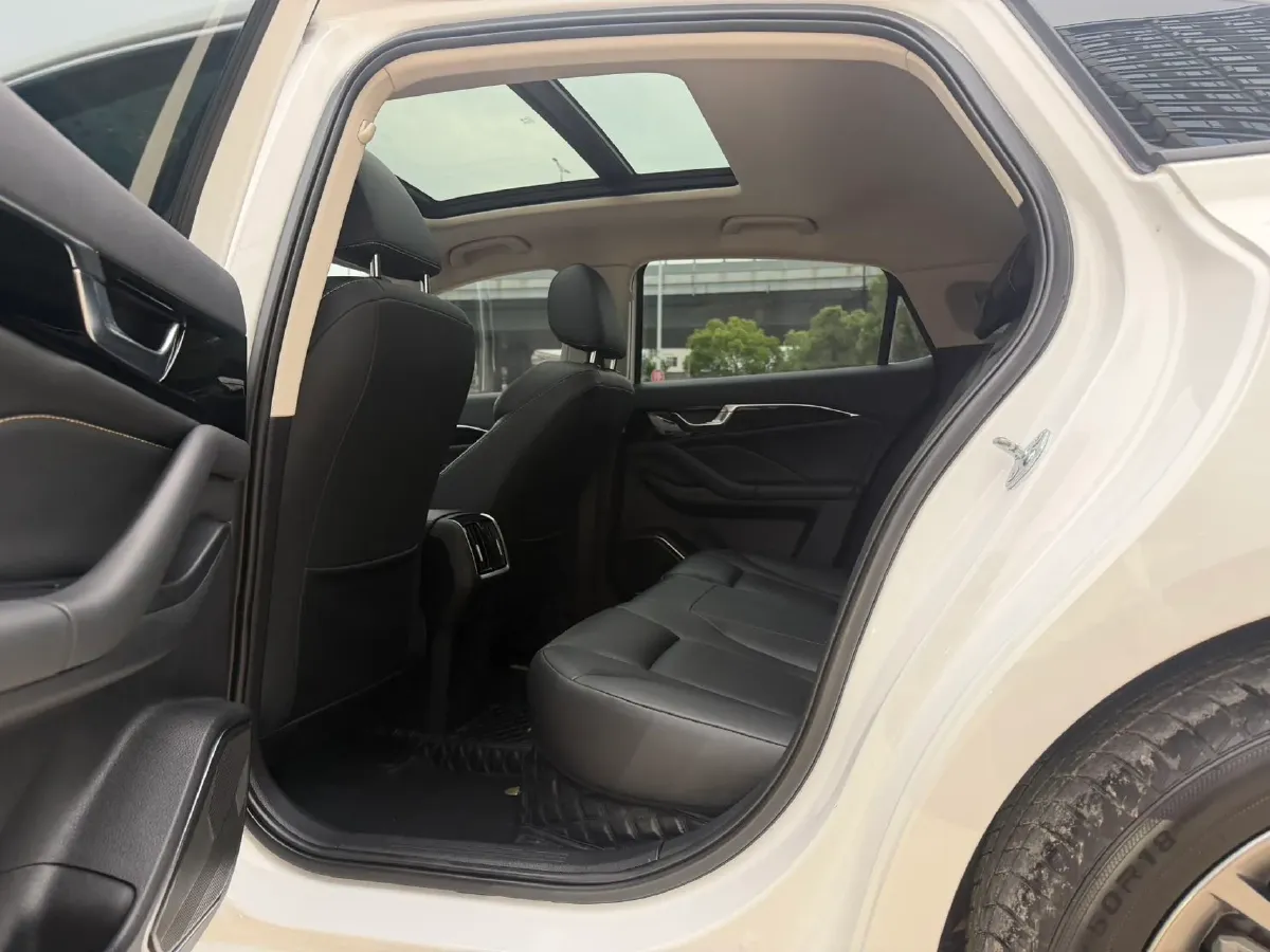2023 Bestune B70 1.5T 169HP L4 7DCT,autocango,china used car exporter,china ev exporter,chinese used car exporter,chinese used ev exporter