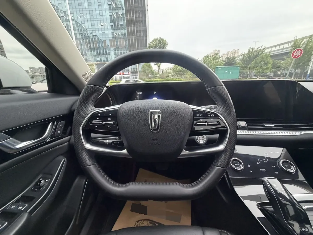 2023 Bestune B70 1.5T 169HP L4 7DCT,autocango,china used car exporter,china ev exporter,chinese used car exporter,chinese used ev exporter