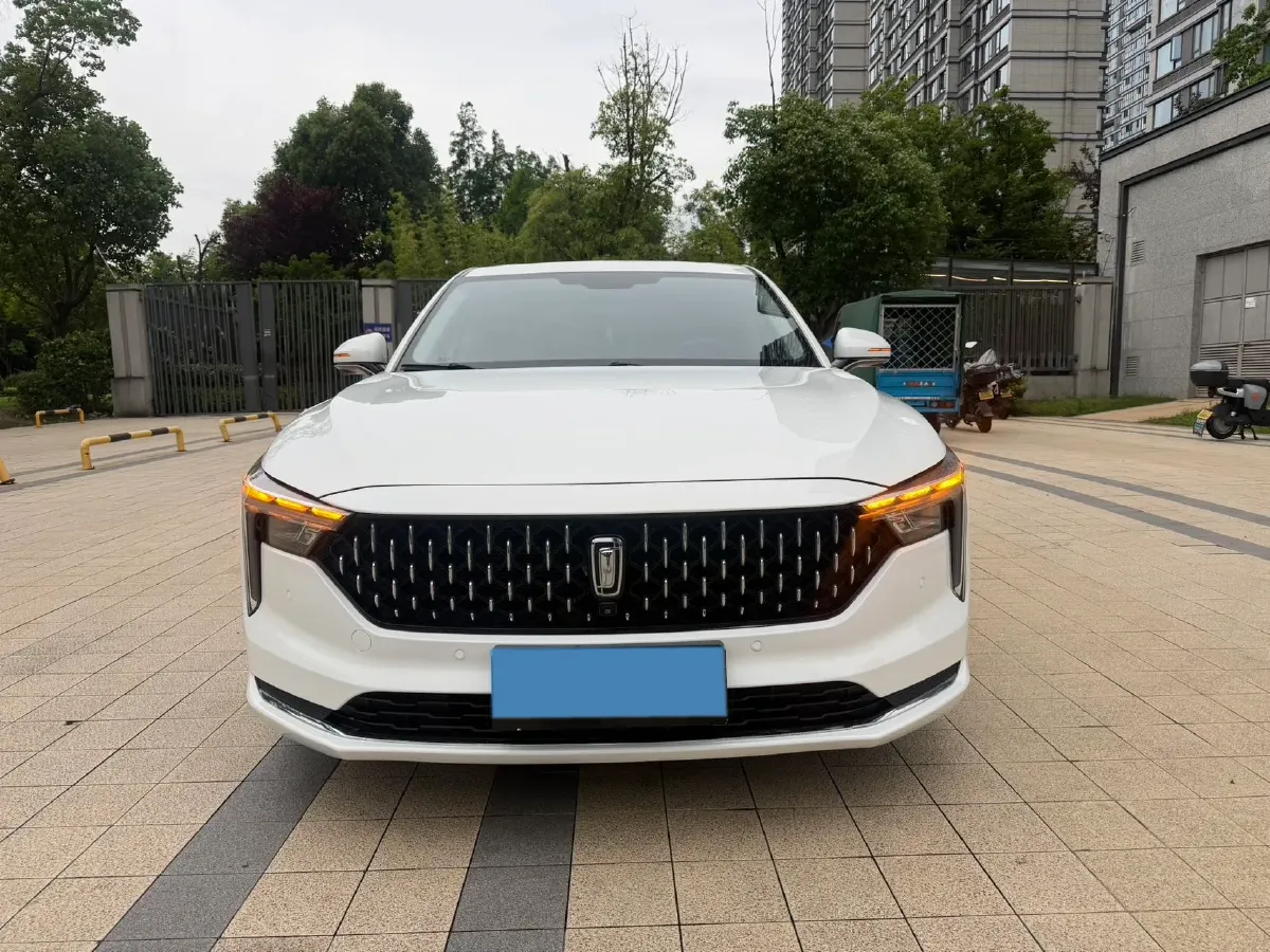 2023 Bestune B70 1.5T 169HP L4 7DCT,autocango,china used car exporter,china ev exporter,chinese used car exporter,chinese used ev exporter