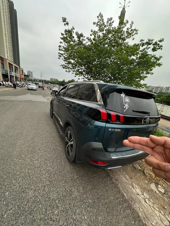 2017 Peugeot 5008 1.8T 204HP L4 6AT,autocango,china used car exporter,china ev exporter,chinese used car exporter,chinese used ev exporter