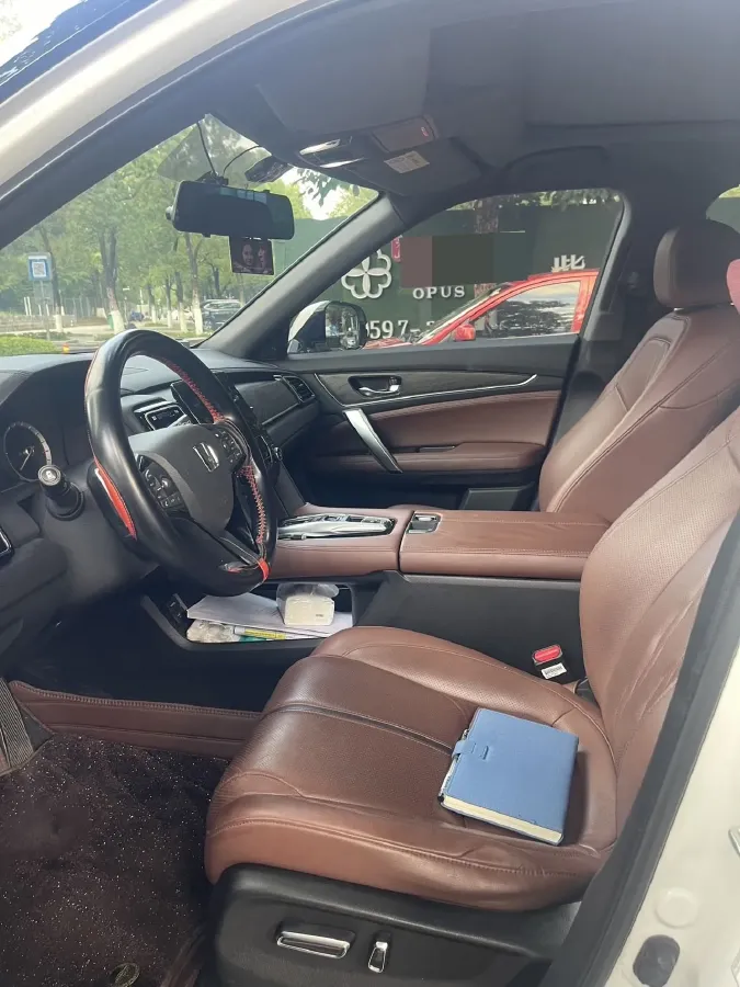 2020 Honda UR-V 2.0T 272HP L4 9AT,autocango,china used car exporter,china ev exporter,chinese used car exporter,chinese used ev exporter