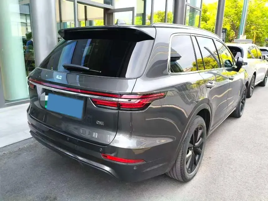 2020 Li ONE Range Extended 131HP REEV 40.5KWH,autocango,china used car exporter,china ev exporter,chinese used car exporter,chinese used ev exporter