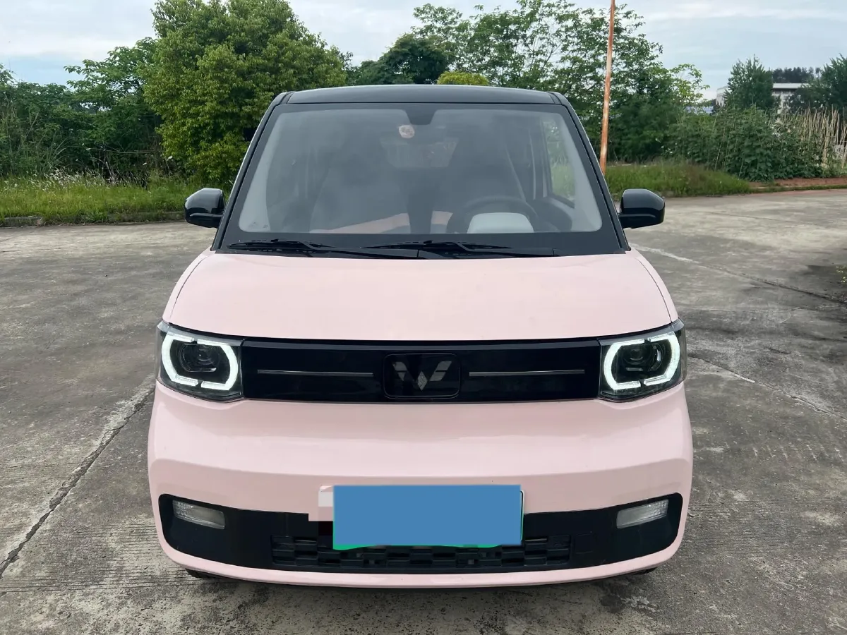 2022 WuLing HongGuang MINI EV BEV 9KWH,autocango,china used car exporter,china ev exporter,chinese used car exporter,chinese used ev exporter