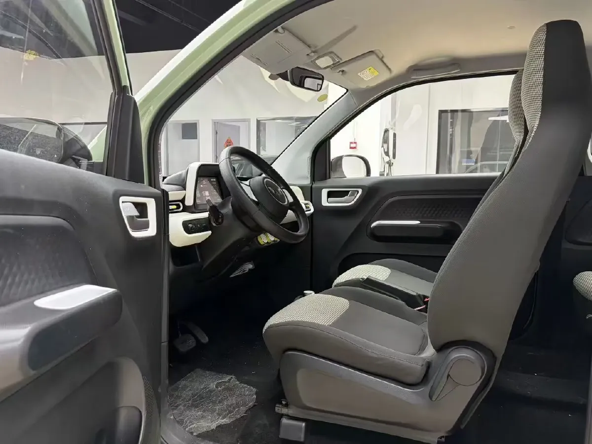2024 WuLing HongGuang MINI EV BEV 17.3KWH,autocango,china used car exporter,china ev exporter,chinese used car exporter,chinese used ev exporter