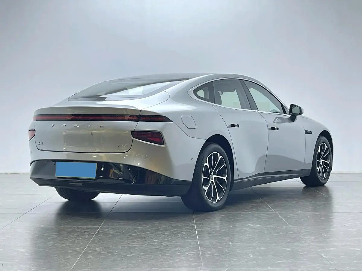 2023 Xpeng P7 BEV 70.8KWH,autocango,china used car exporter,china ev exporter,chinese used car exporter,chinese used ev exporter