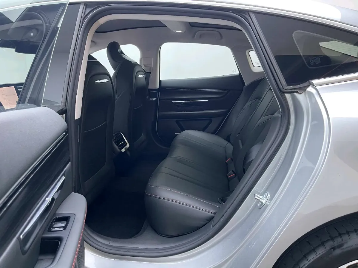 2023 Xpeng P7 BEV 70.8KWH,autocango,china used car exporter,china ev exporter,chinese used car exporter,chinese used ev exporter