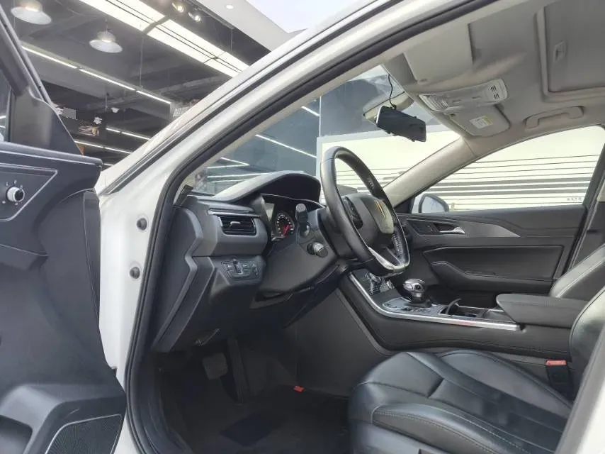 2020 HongQi H5 1.5T 169HP L4 7DCT,autocango,china used car exporter,china ev exporter,chinese used car exporter,chinese used ev exporter