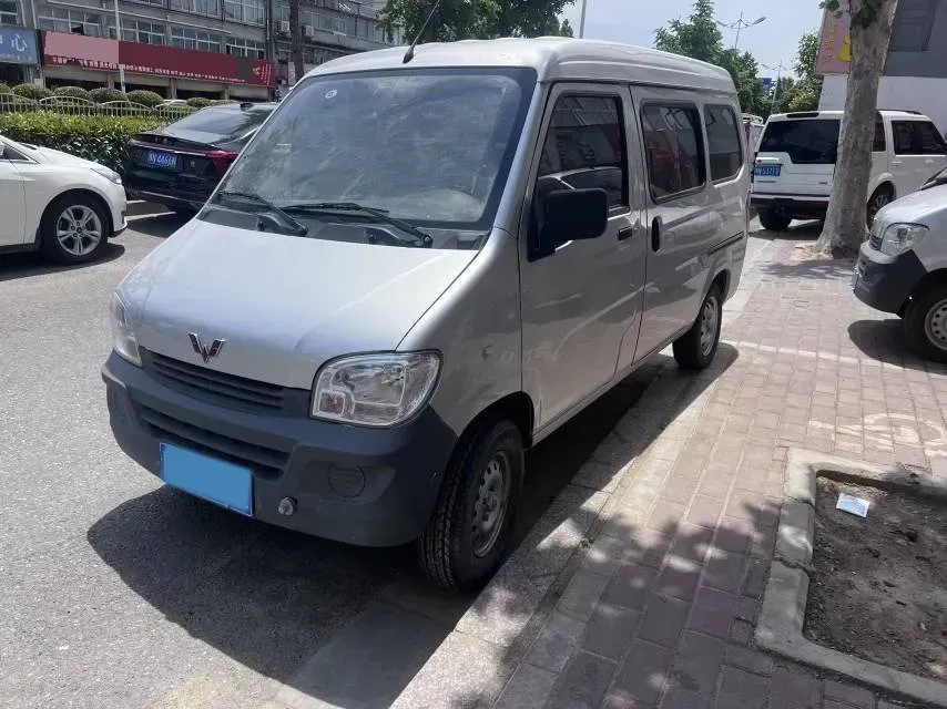 2023 WuLing ZhiGuang 1.5L 102HP L4 5MT,autocango,china used car exporter,china ev exporter,chinese used car exporter,chinese used ev exporter