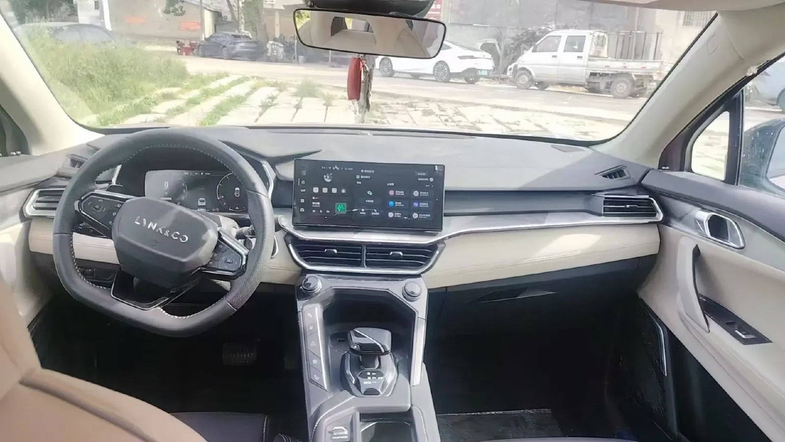 2023 LYNK&CO 06 1.5T 181HP L4 7DCT,autocango,china used car exporter,china ev exporter,chinese used car exporter,chinese used ev exporter