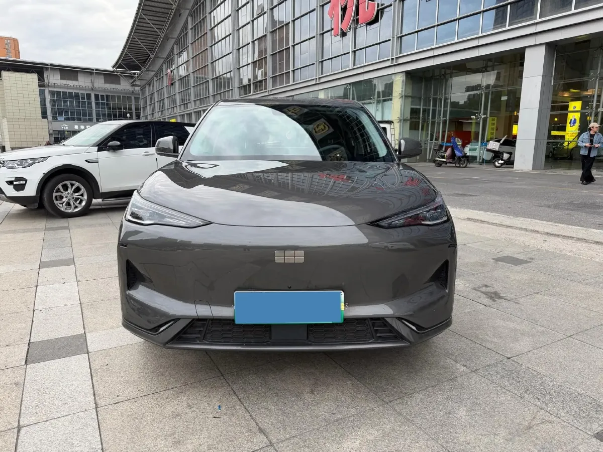 2024 Geely Emgrand L HiP 1.5T 181HP L4 3DHT PHEV 15.5KWH,autocango,china used car exporter,china ev exporter,chinese used car exporter,chinese used ev exporter