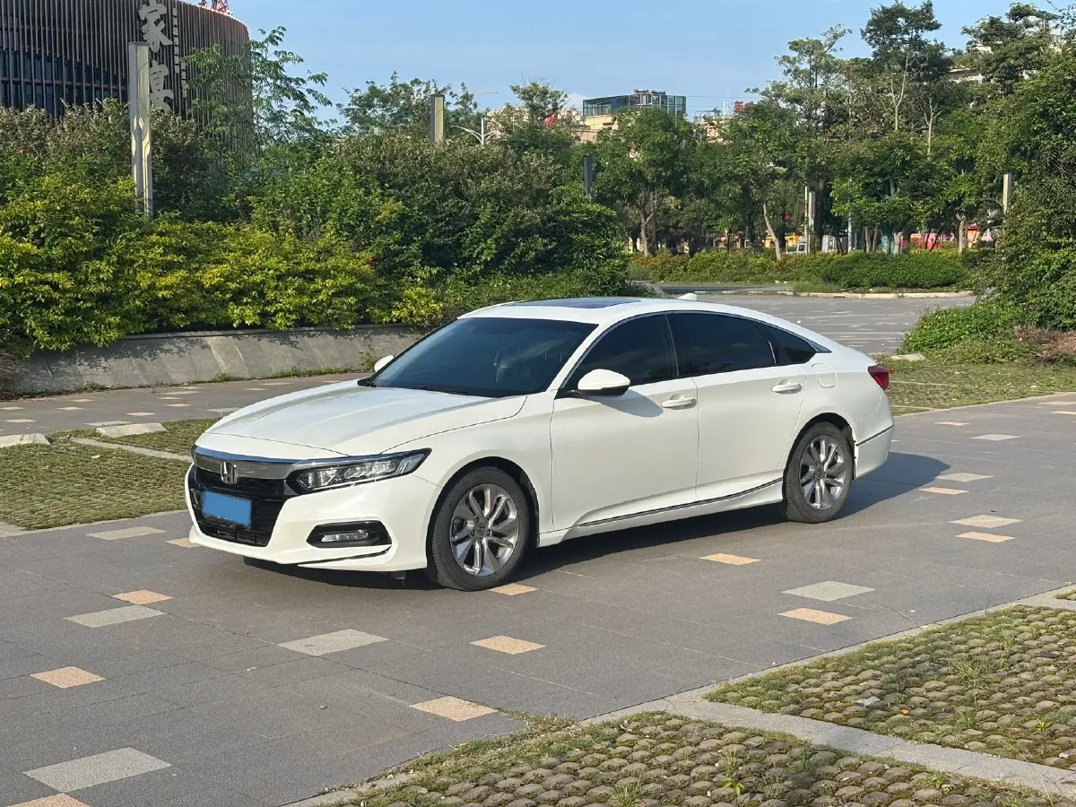 2018 Honda Accord 1.5T 194HP L4 CVT,autocango,china used car exporter,china ev exporter,chinese used car exporter,chinese used ev exporter