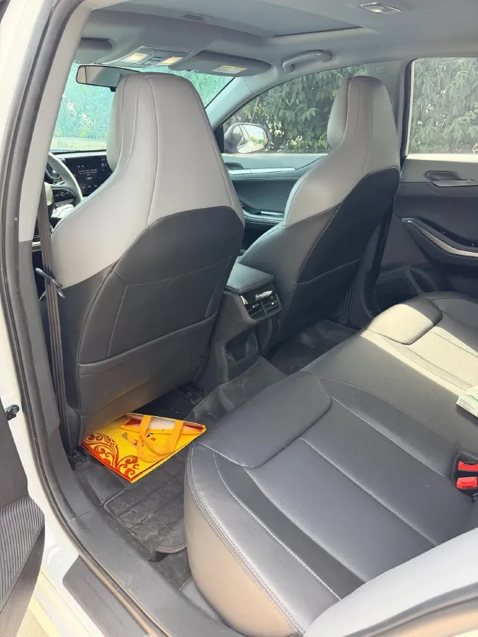 2023 ChangAn Raeton Plus 1.5T 188HP L4 7DCT,autocango,china used car exporter,china ev exporter,chinese used car exporter,chinese used ev exporter