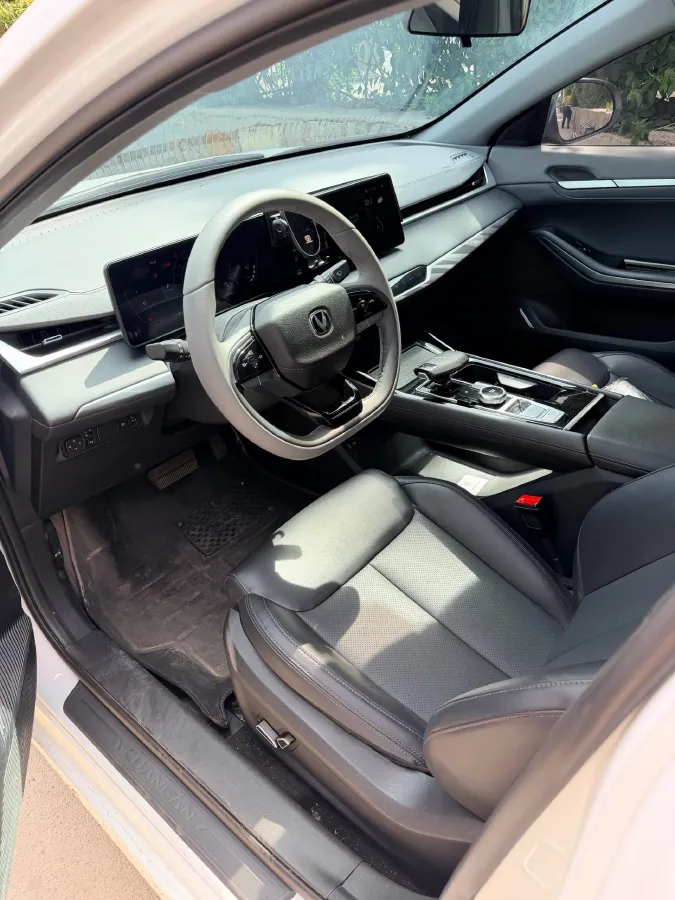 2023 ChangAn Raeton Plus 1.5T 188HP L4 7DCT,autocango,china used car exporter,china ev exporter,chinese used car exporter,chinese used ev exporter