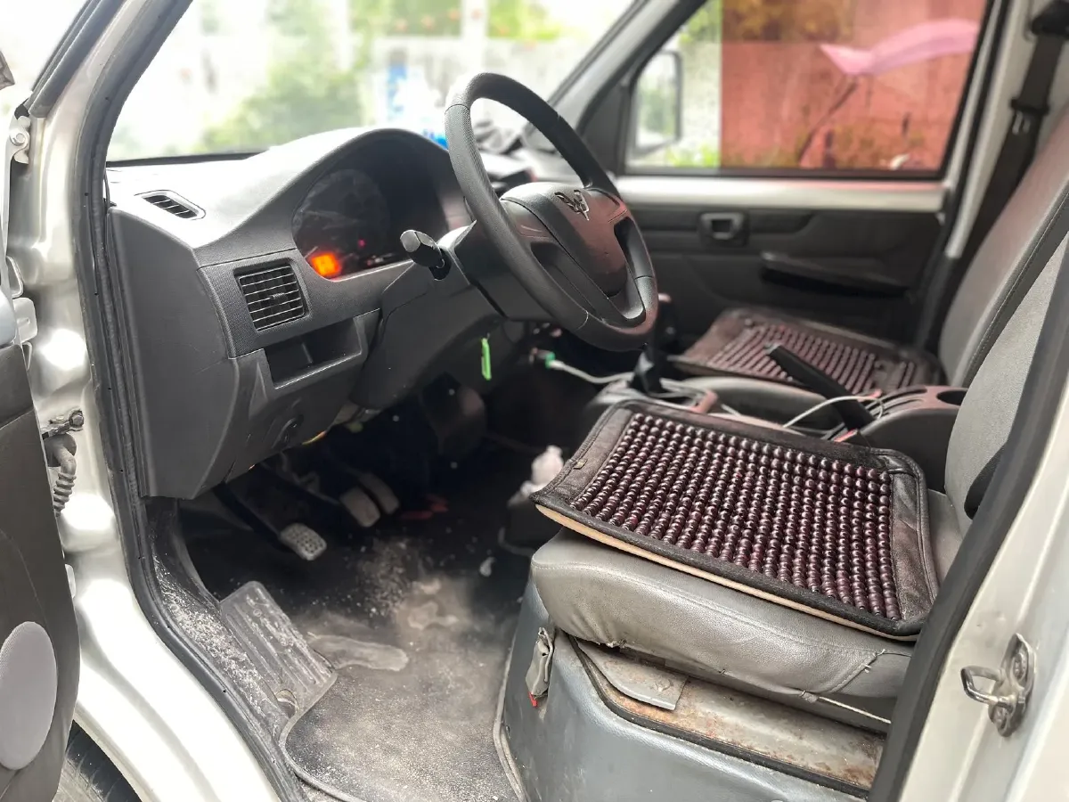 2016 WuLing ZhiGuang Mini Truck 1.2L 82HP L4 5MT,autocango,china used car exporter,china ev exporter,chinese used car exporter,chinese used ev exporter