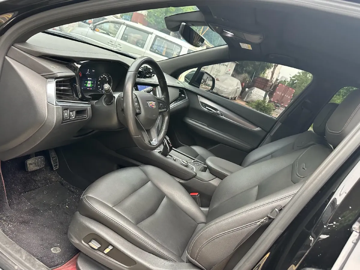 2021 Cadillac XT6 2.0T 237HP L4 9AT,autocango,china used car exporter,china ev exporter,chinese used car exporter,chinese used ev exporter