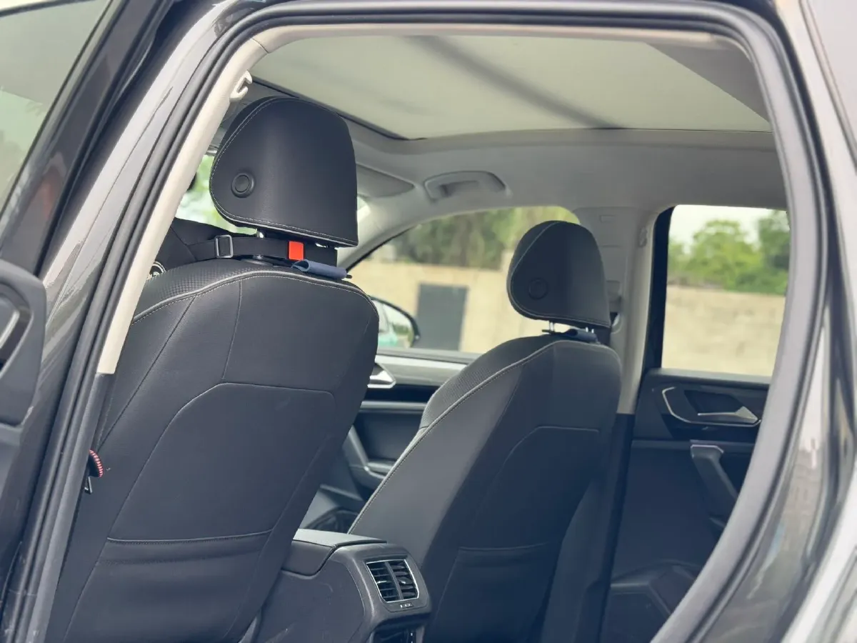 2020 Volkswagen Tayron X 2.0T 186HP L4 7DCT,autocango,china used car exporter,china ev exporter,chinese used car exporter,chinese used ev exporter