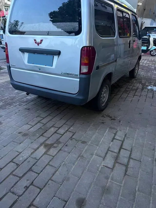 2023 WuLing ZhiGuang 1.5L 102HP L4 5MT,autocango,china used car exporter,china ev exporter,chinese used car exporter,chinese used ev exporter